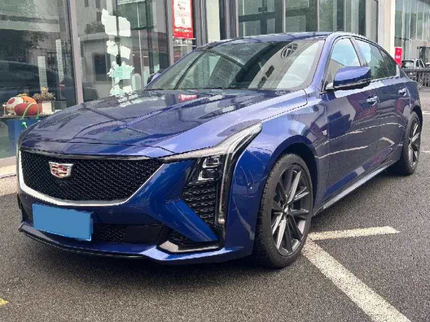 2024 Cadillac CT5 2.0T 237HP L4 10AT