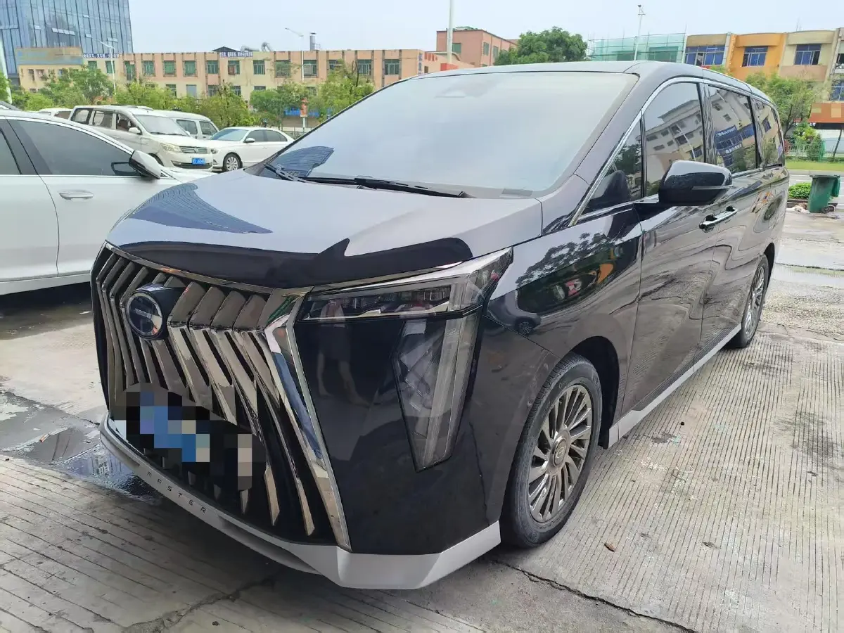 2023 GAC Trumpchi M8 2.0T 190HP L4 E-CVT Hybrid