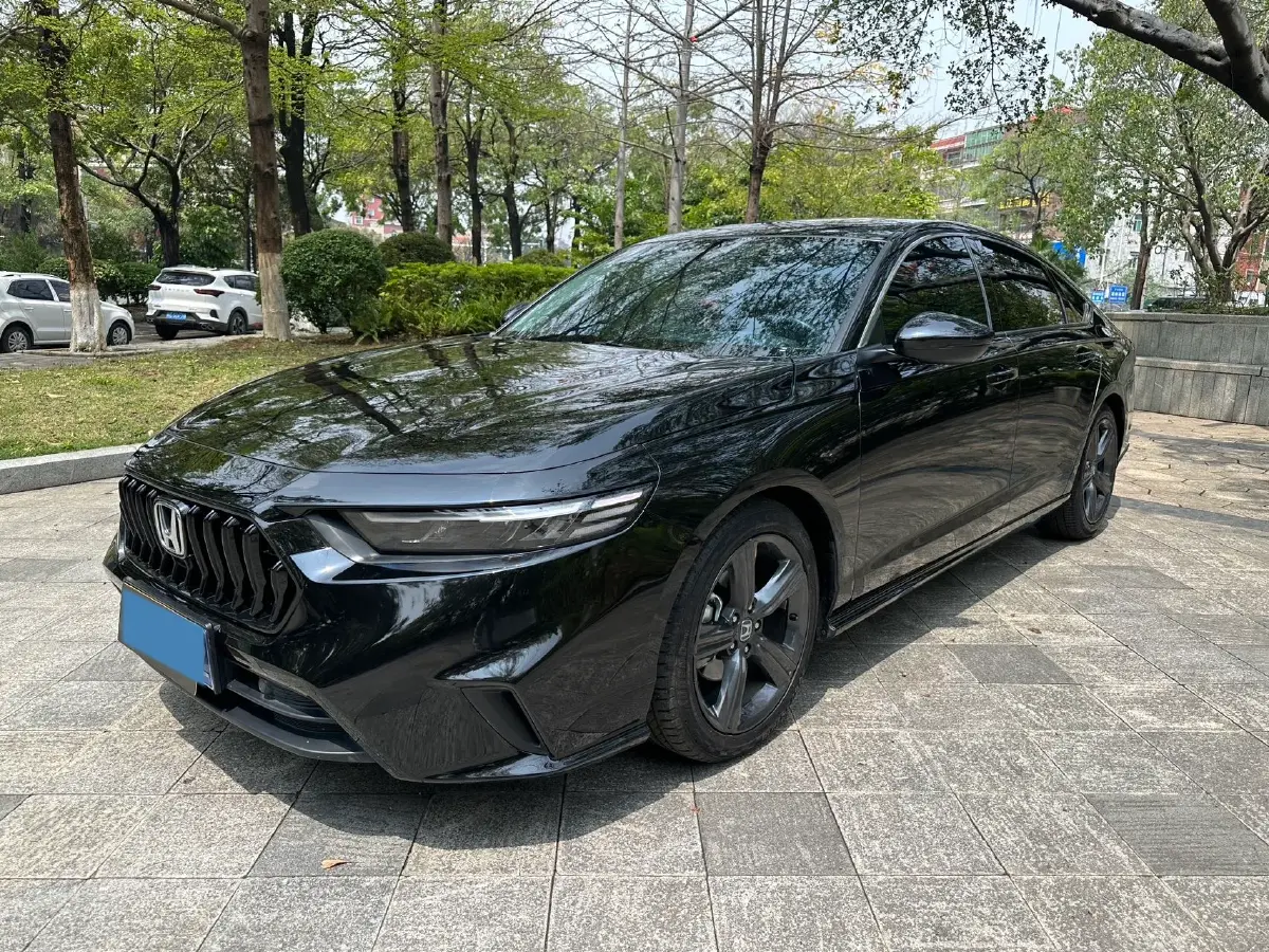 2023 Honda Inspire 1.5T 192HP L4 CVT