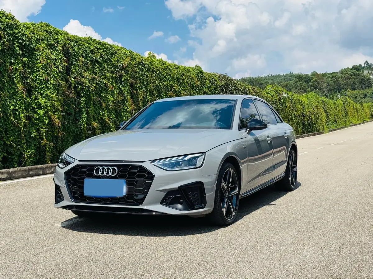 2024 Audi A4L 2.0T 190HP L4 7DCT