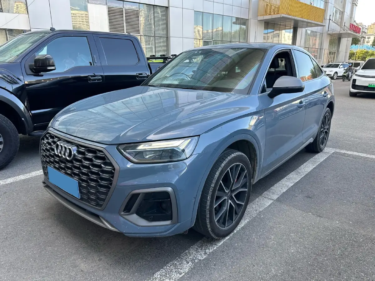 2022 Audi Q5L Sportback 2.0T 252HP L4 7DCT