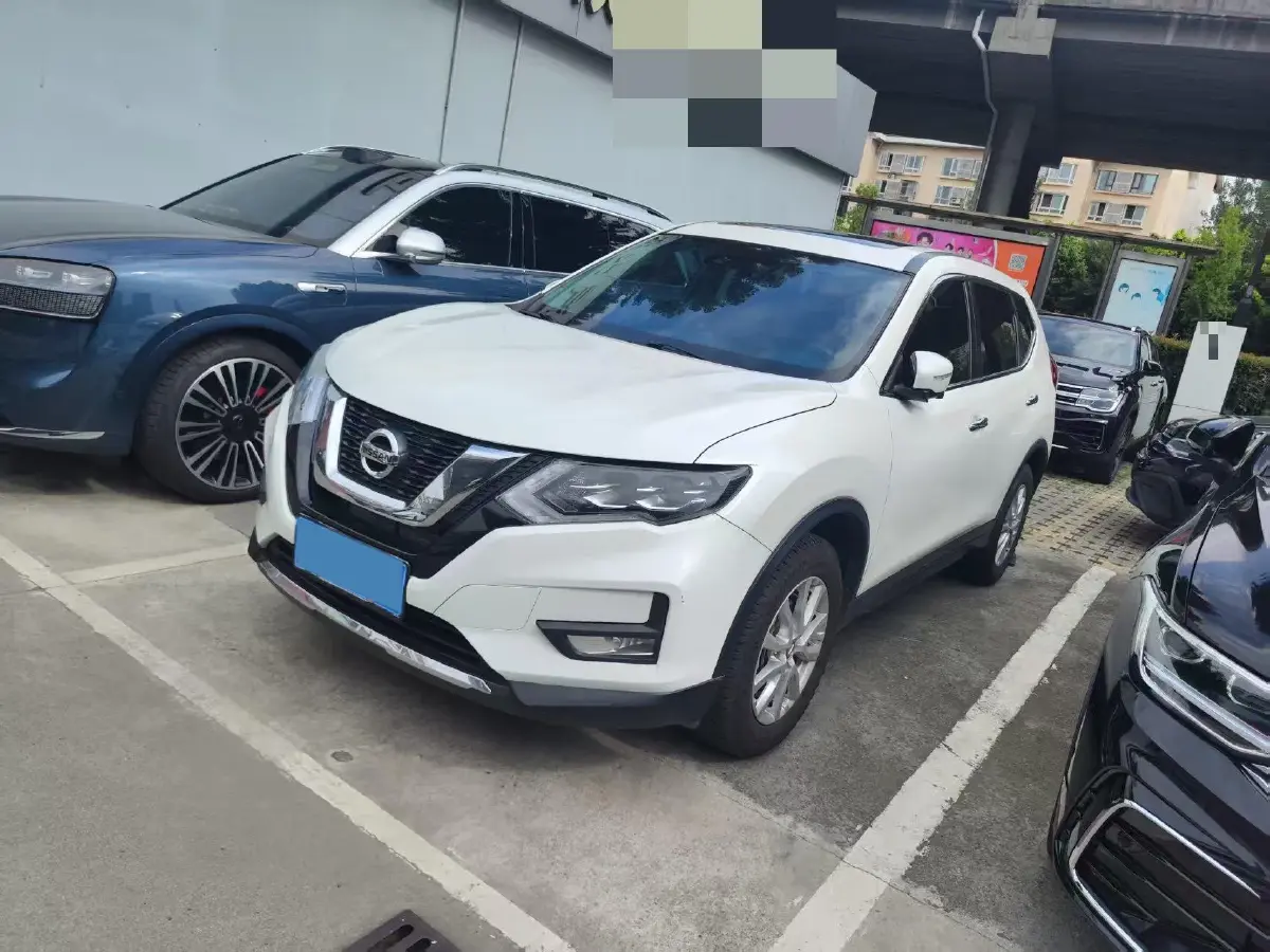 2022 Nissan X-Trail 2.0L 151HP L4 CVT