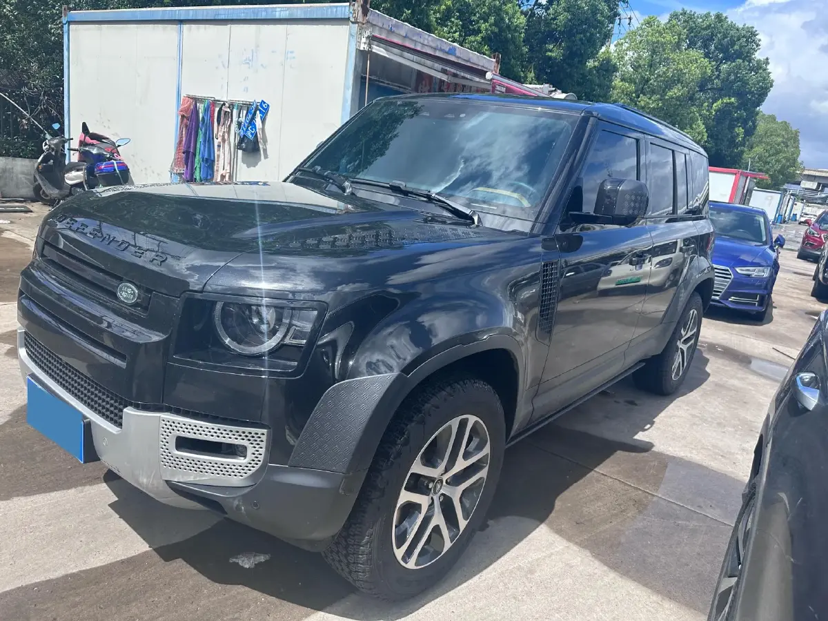 2024 Land Rover Defender 3.0T 400HP L6 8AT