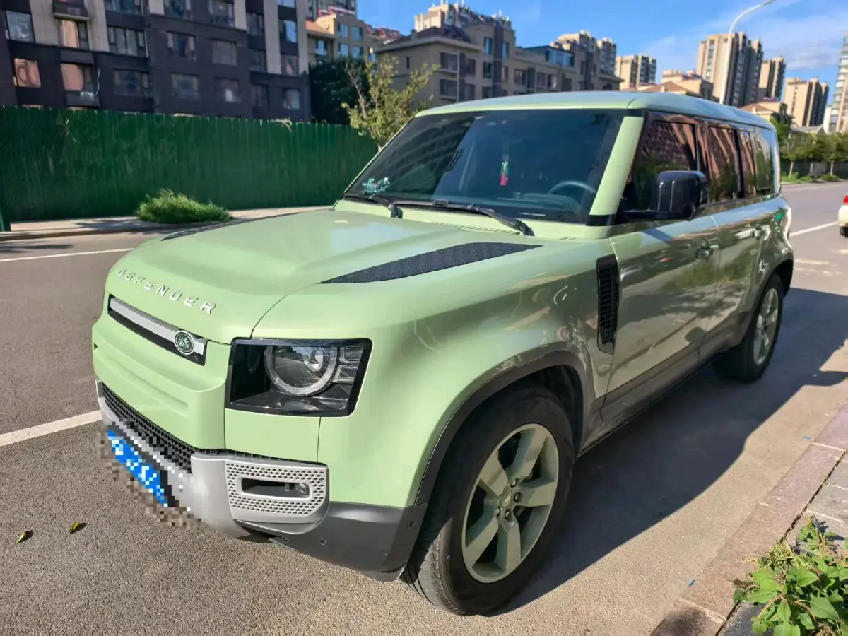 2023 Land Rover Defender 3.0T 400HP L6 8AT