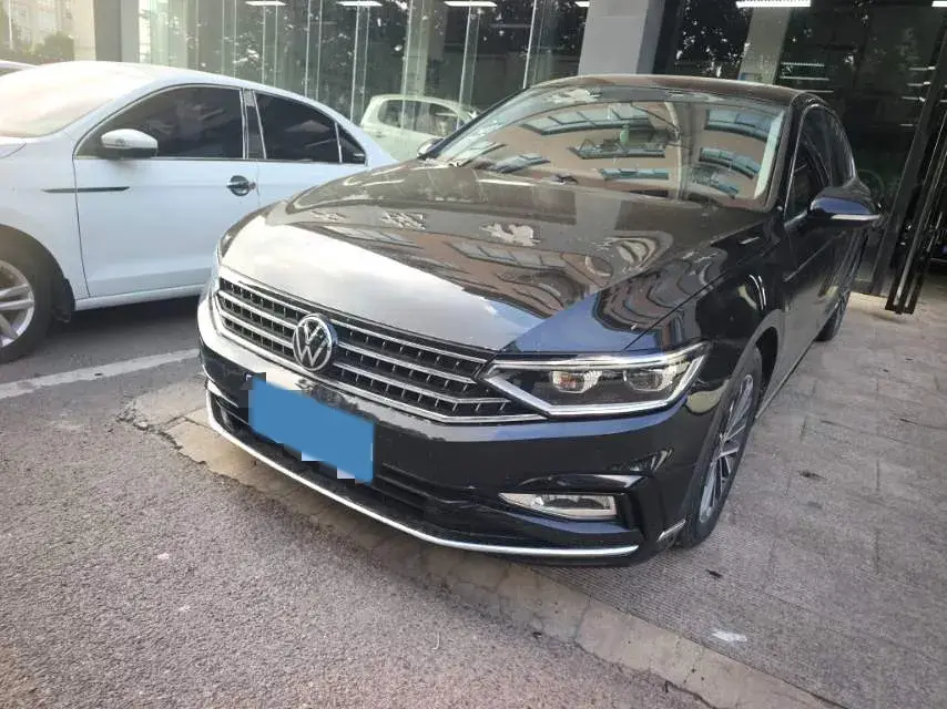 2023 Volkswagen Magotan 2.0T 186HP L4 7DCT