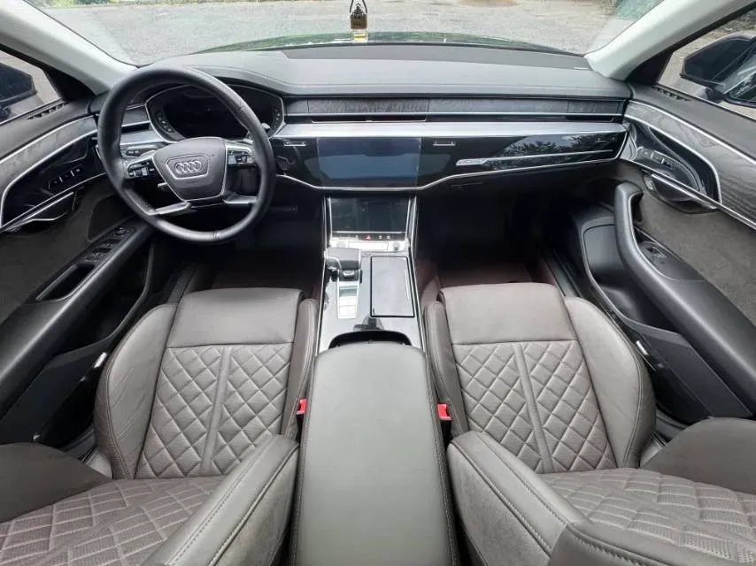 2021 Audi A8 3.0T 286HP V6 8AT,autocango,china used car exporter,china ev exporter,chinese used car exporter,chinese used ev exporter