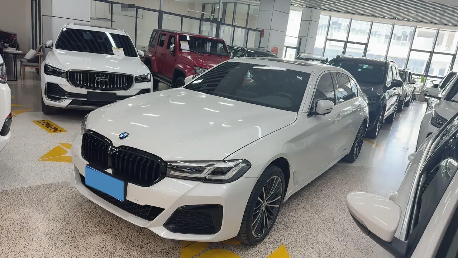 2023 BMW 5 Series 2.0T 245HP L4 8AT