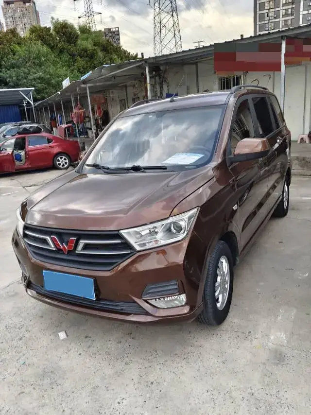 2019 WuLing HongGuang Plus 1.5T 147HP L4 6MT