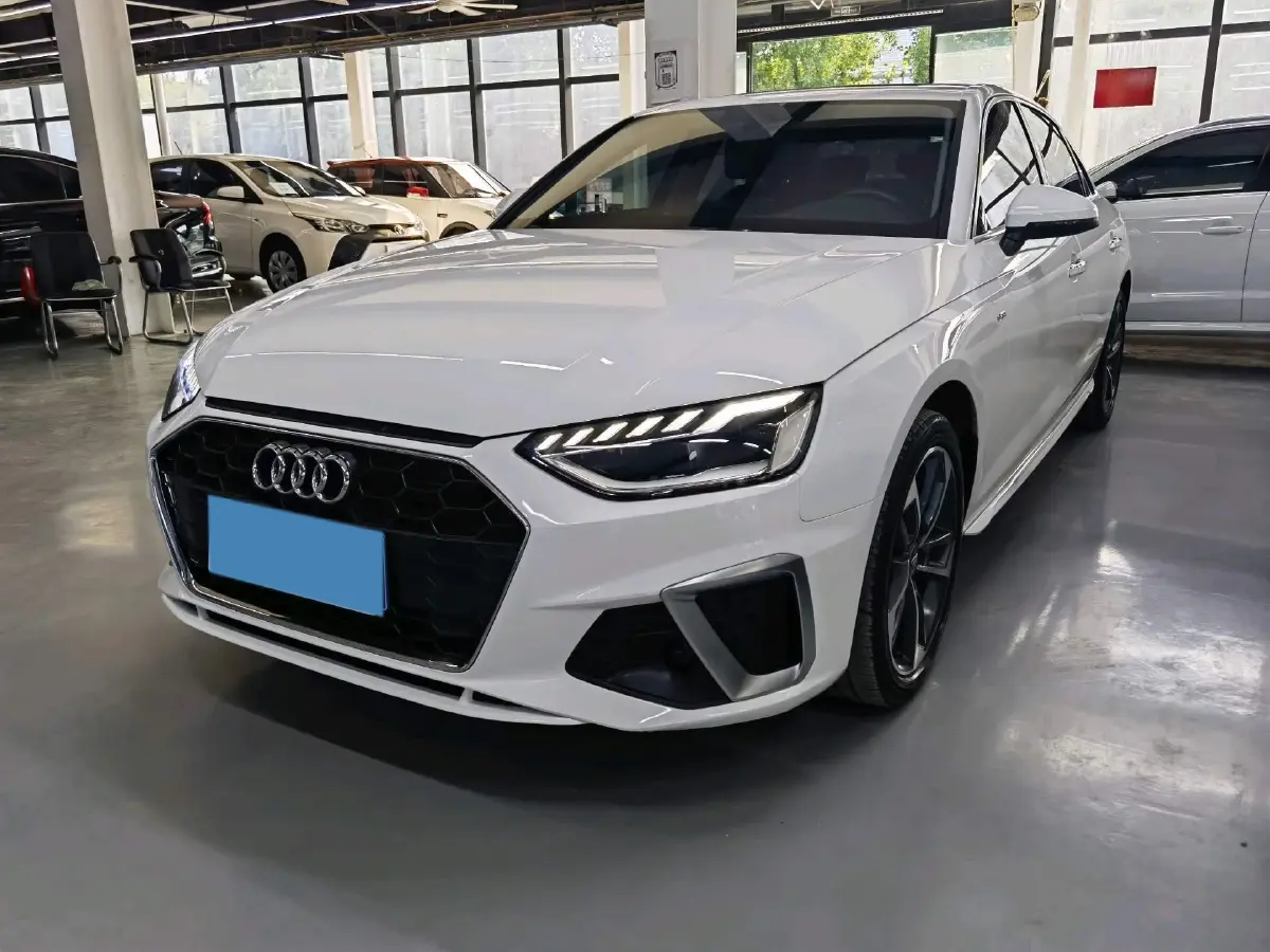 2020 Audi A4L 2.0T 150HP L4 7DCT