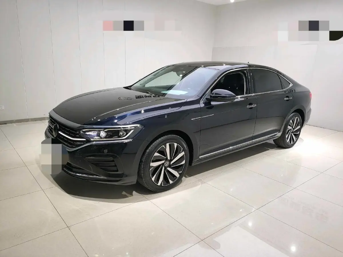 2024 Volkswagen Passat 2.0T 220HP L4 7DCT