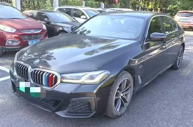 2022 BMW 5 Series 2.0T 184HP L4 8AT PHEV 17.7KWH 2022 BMW 5 Series 2.0T 184HP L4 8AT PHEV 17.7KWH