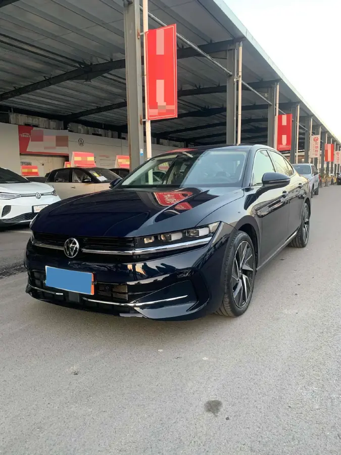 2024 Volkswagen Magotan 2.0T 220HP L4 7DCT