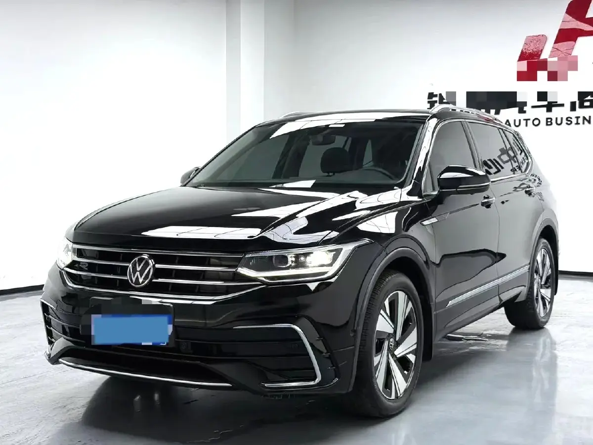2023 Volkswagen Tiguan L 2.0T 186HP L4 7DCT