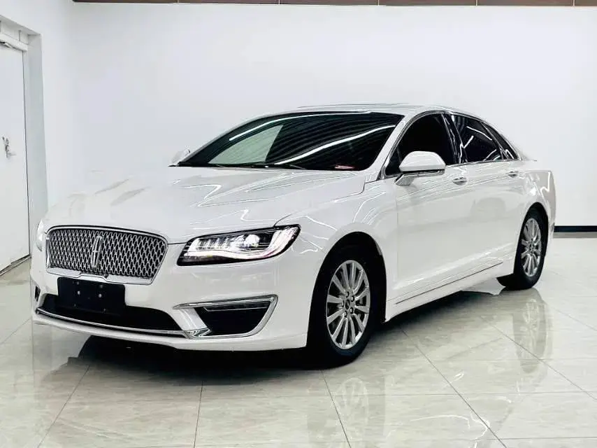 2020 Lincoln MKZ 2.0T 196HP L4 6AT