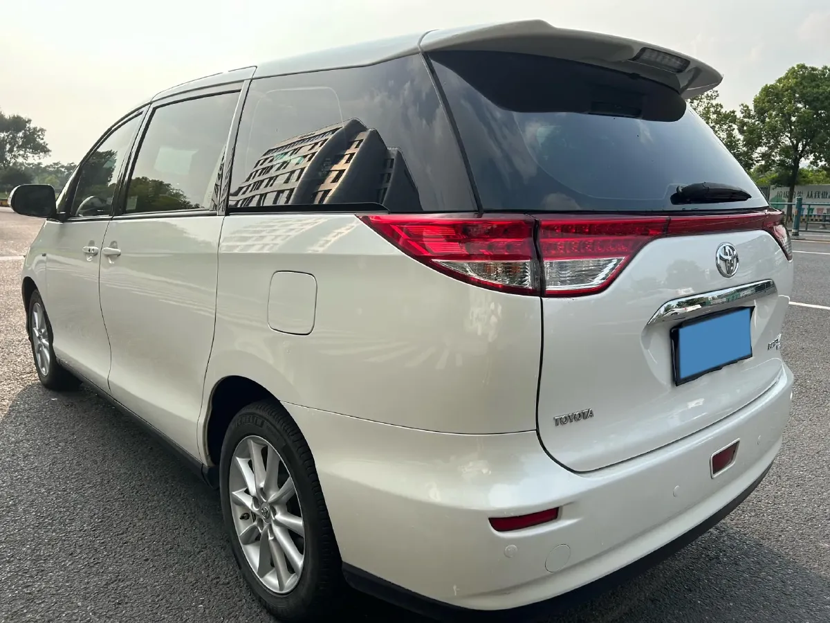 2004 Toyota Previa 2.4L 156HP L4 4AT,autocango,china used car exporter,china ev exporter,chinese used car exporter,chinese used ev exporter