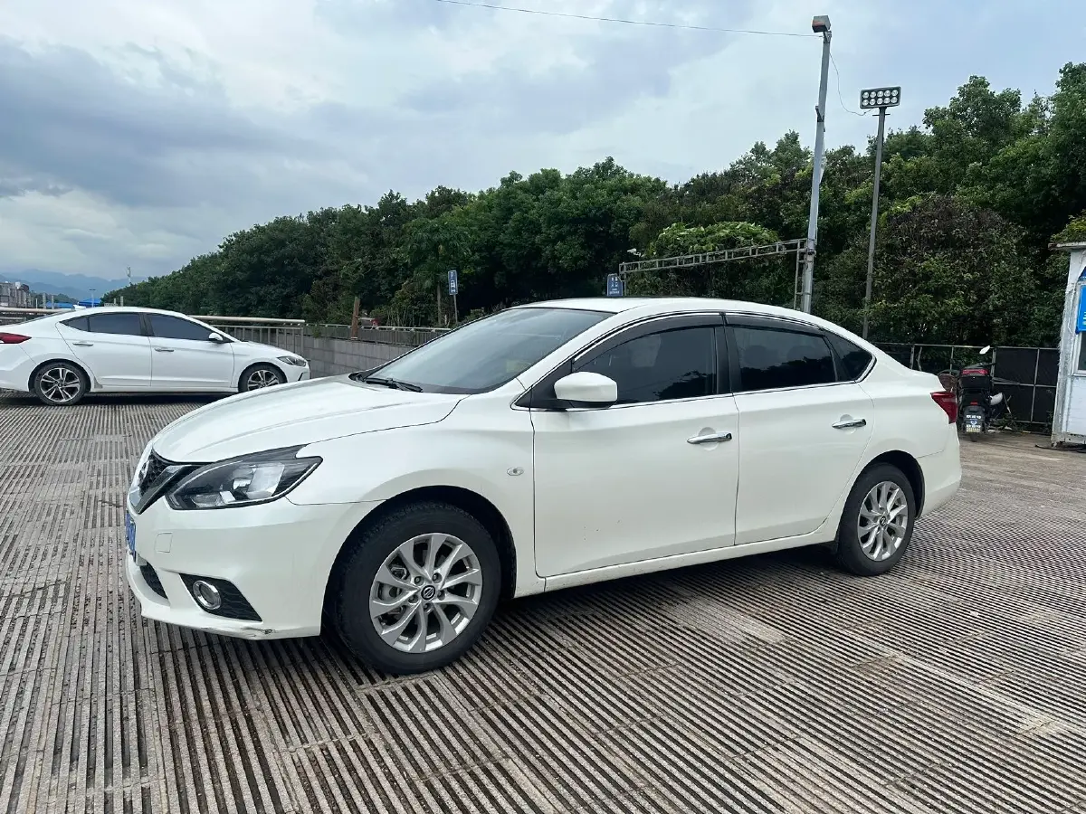 2022 Nissan Sylphy 1.6L 122HP L4 CVT