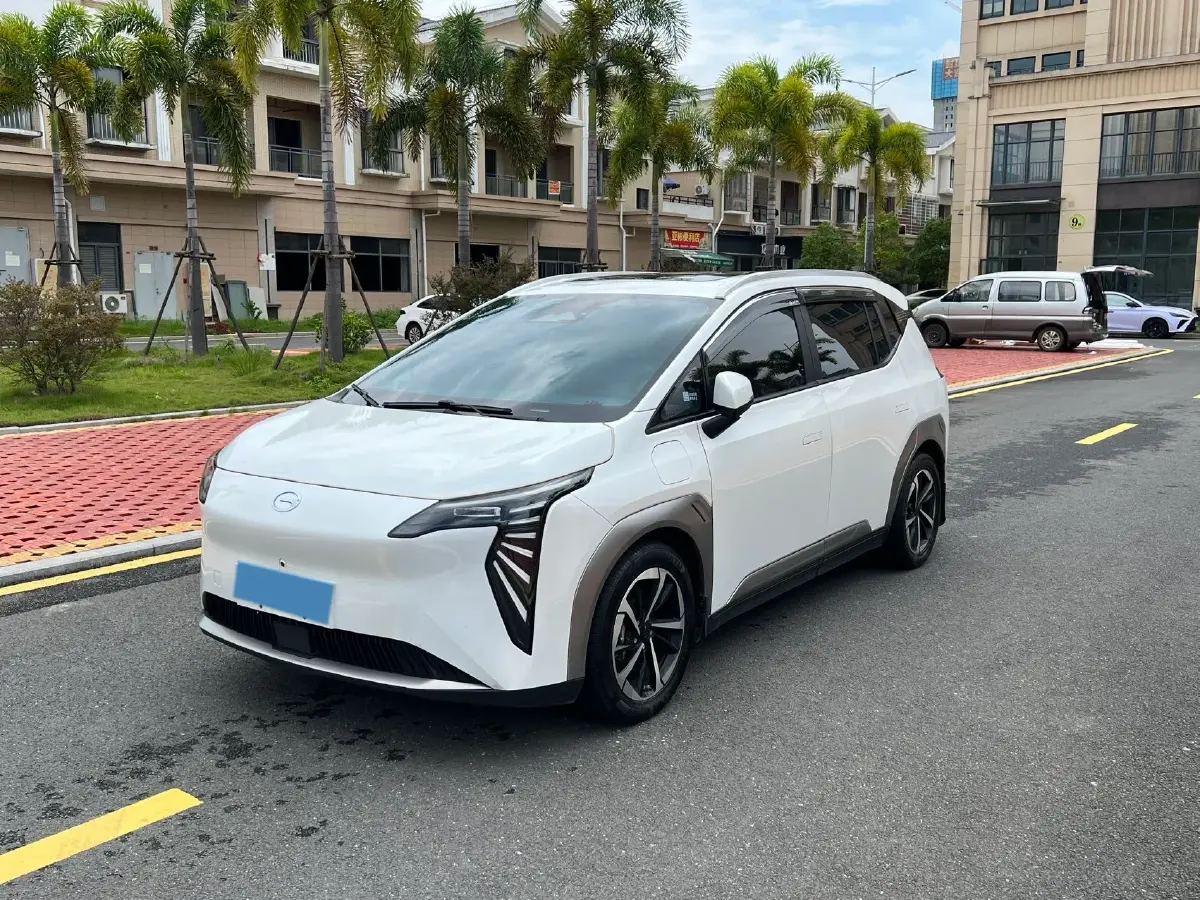 2023 Aion Y BEV 61.7KWH