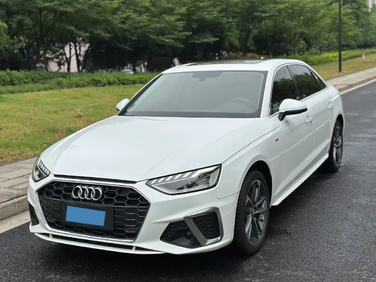 2020 Audi A4L 2.0T 150HP L4 7DCT