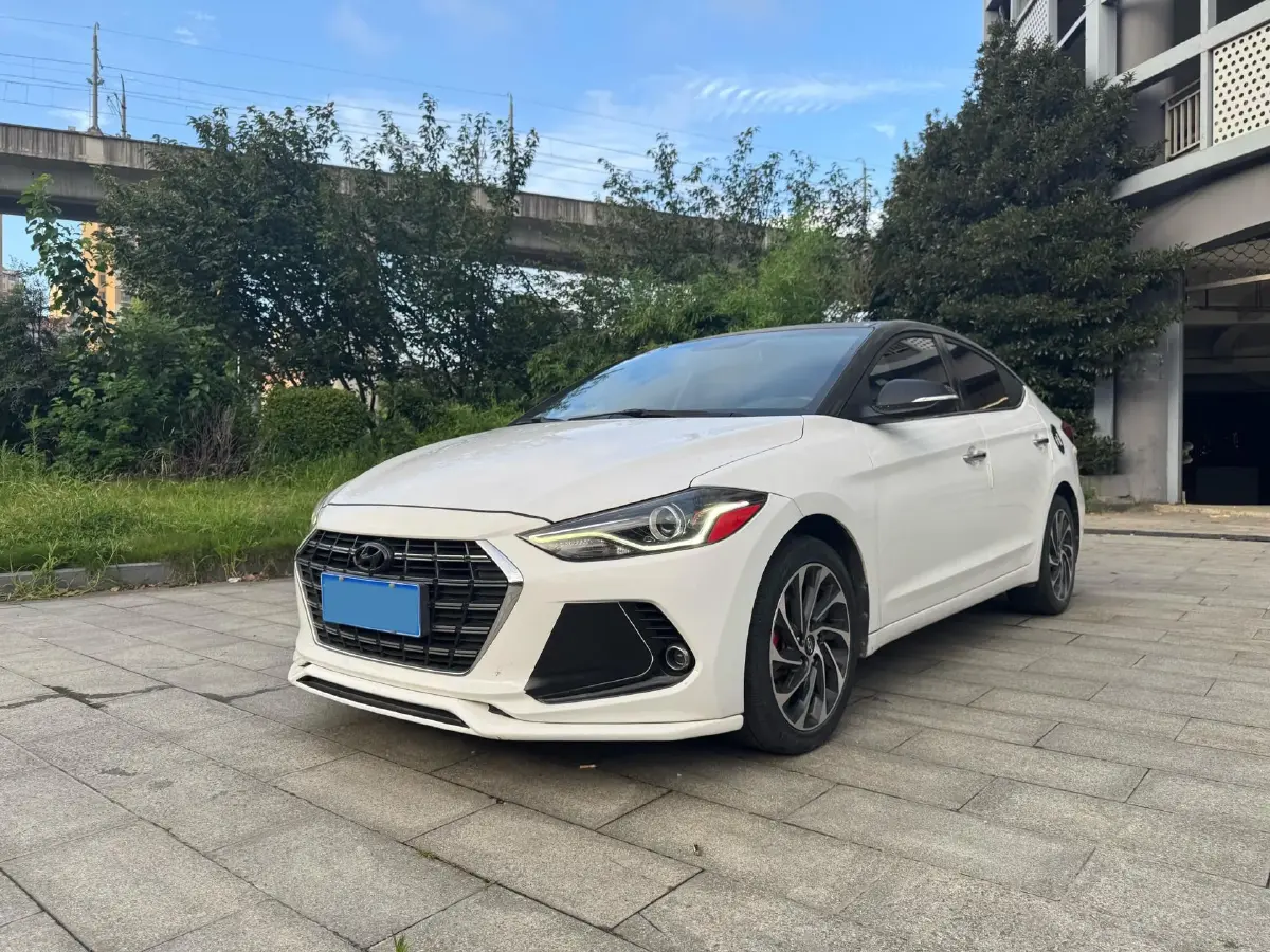 2020 Hyundai Elantra 1.4T 130HP L4 7DCT
