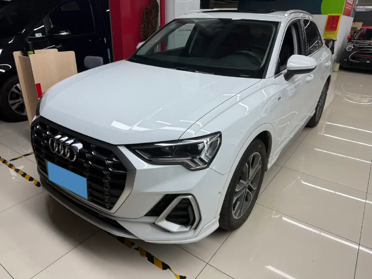2022 Audi Q3 2.0T 186HP L4 7DCT