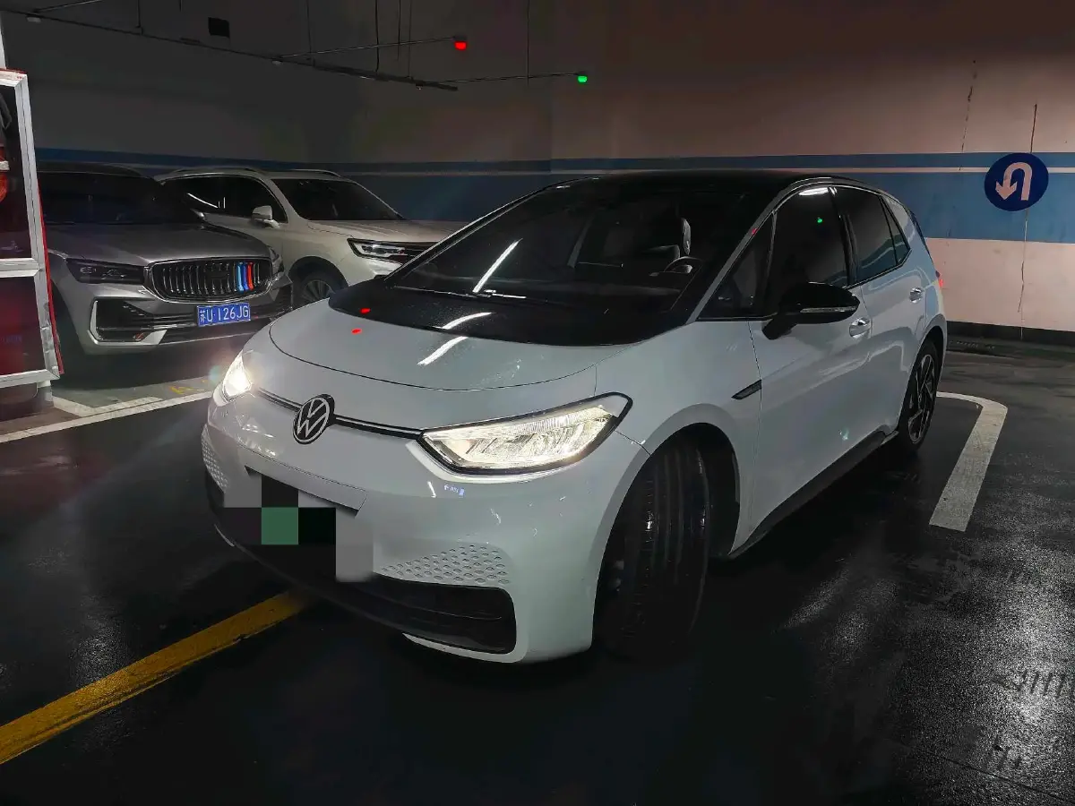 2023 Volkswagen ID.3 BEV 52.8KWH