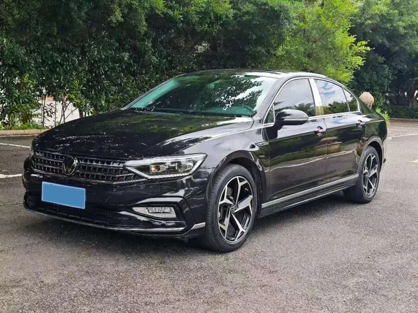 2024 Volkswagen Magotan 2.0T 186HP L4 7DCT