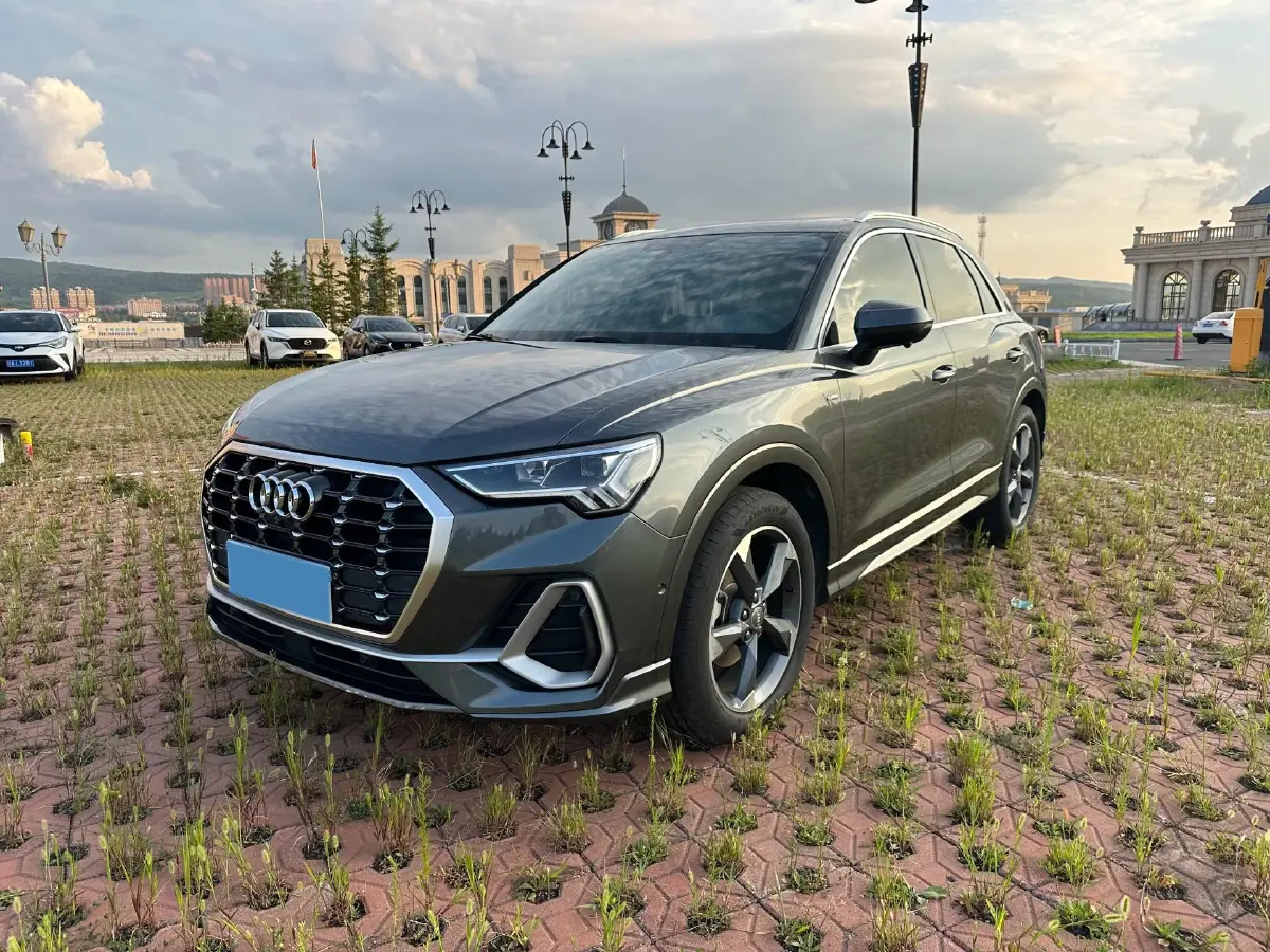 2021 Audi Q3 1.4T 150HP L4 7DCT