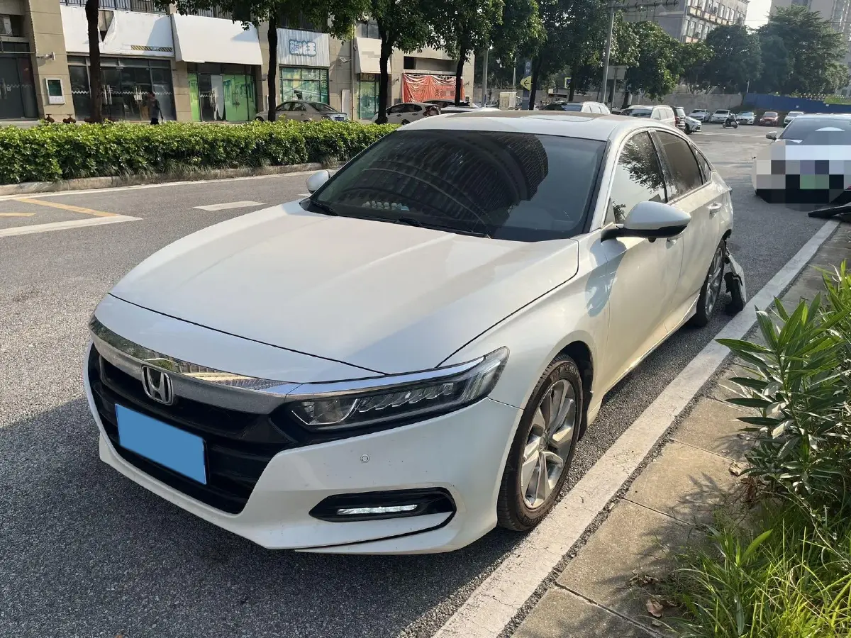 2018 Honda Accord 1.5T 194HP L4 CVT