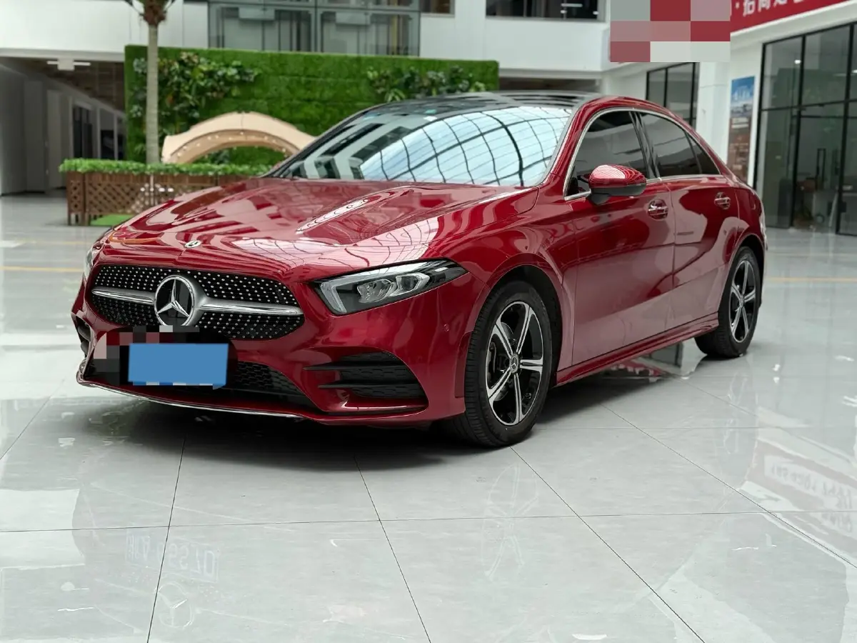 2022 Mercedes-Benz A Class 1.3T 163HP L4 7DCT