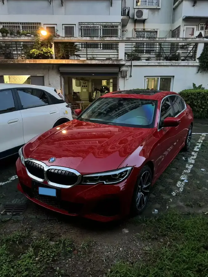 2021 BMW 3 Series 2.0T 184HP L4 8AT