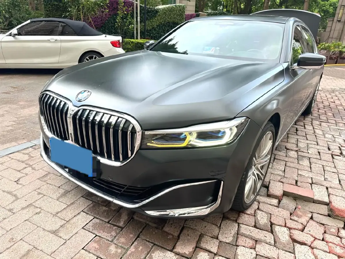 2019 BMW 7 Series 3.0T 340HP L6 8AT