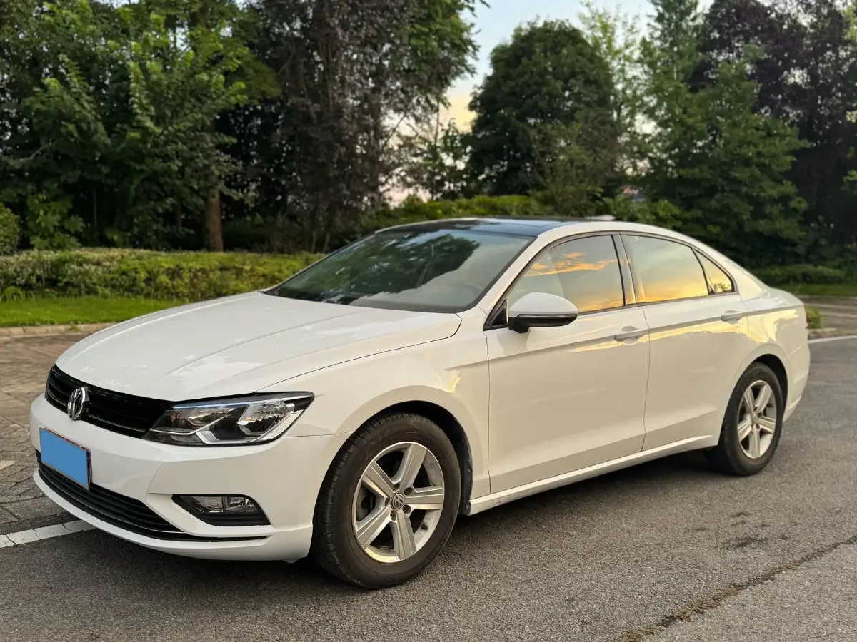 2018 Volkswagen Lamando 1.4T 131HP L4 7DCT