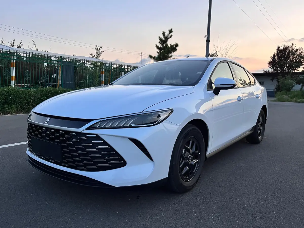 2025 BYD Qin Plus 1.5L 101HP L4 E-CVT PHEV 7.68KWH