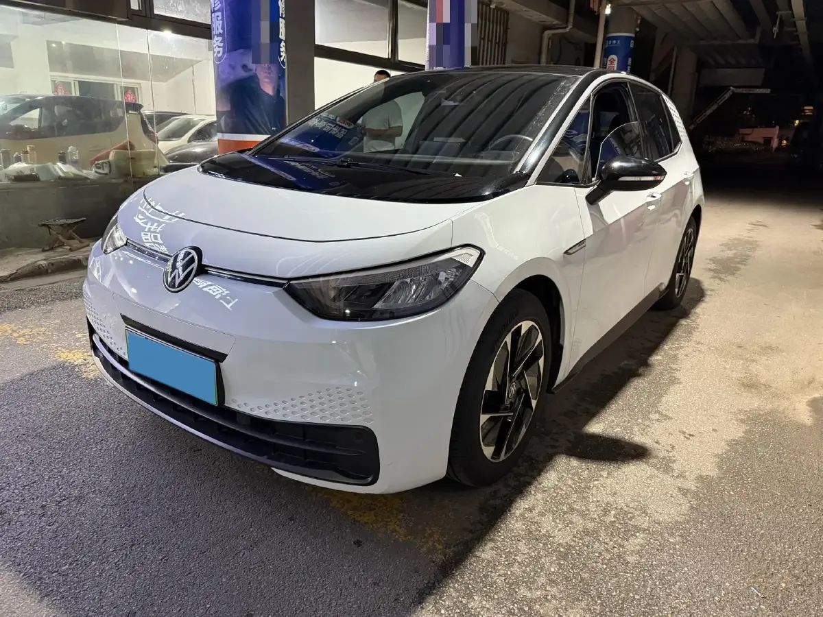 2023 Volkswagen ID.3 BEV 52.8KWH