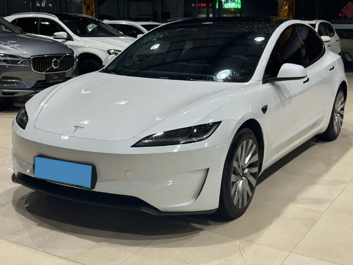 2023 Tesla Model 3 BEV 60KWH