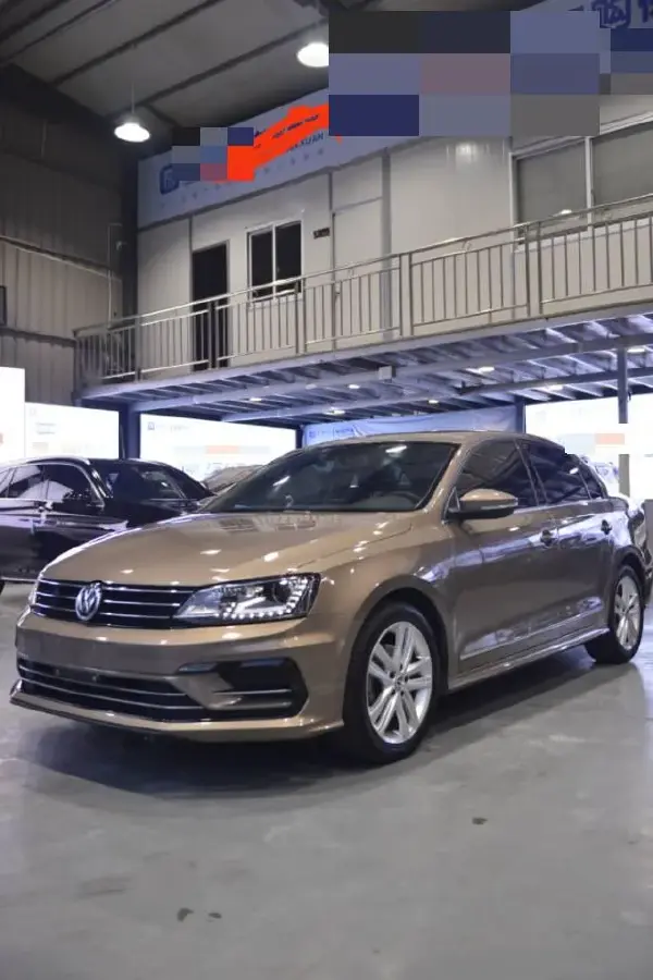 2018 Volkswagen Sagitar 1.4T 150HP L4 7DCT
