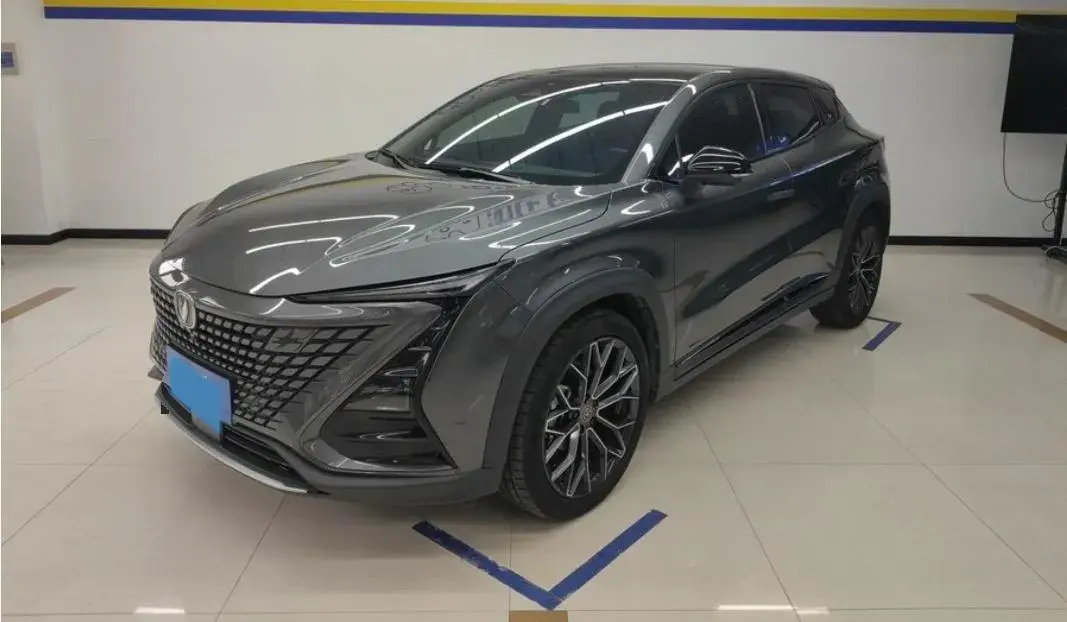 2022 ChangAn UNI-T 1.5T 188HP L4 7DCT