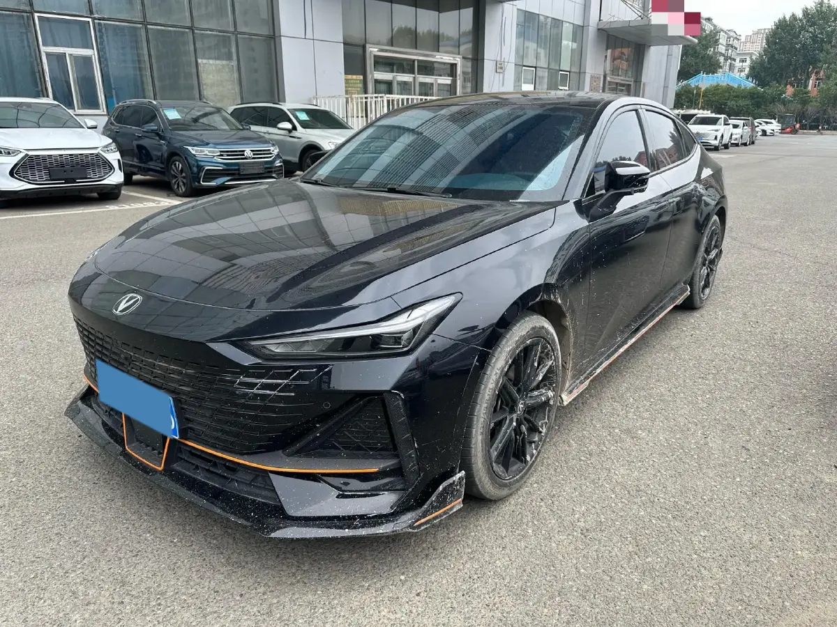 2022 ChangAn UNI-V 1.5T 188HP L4 7DCT