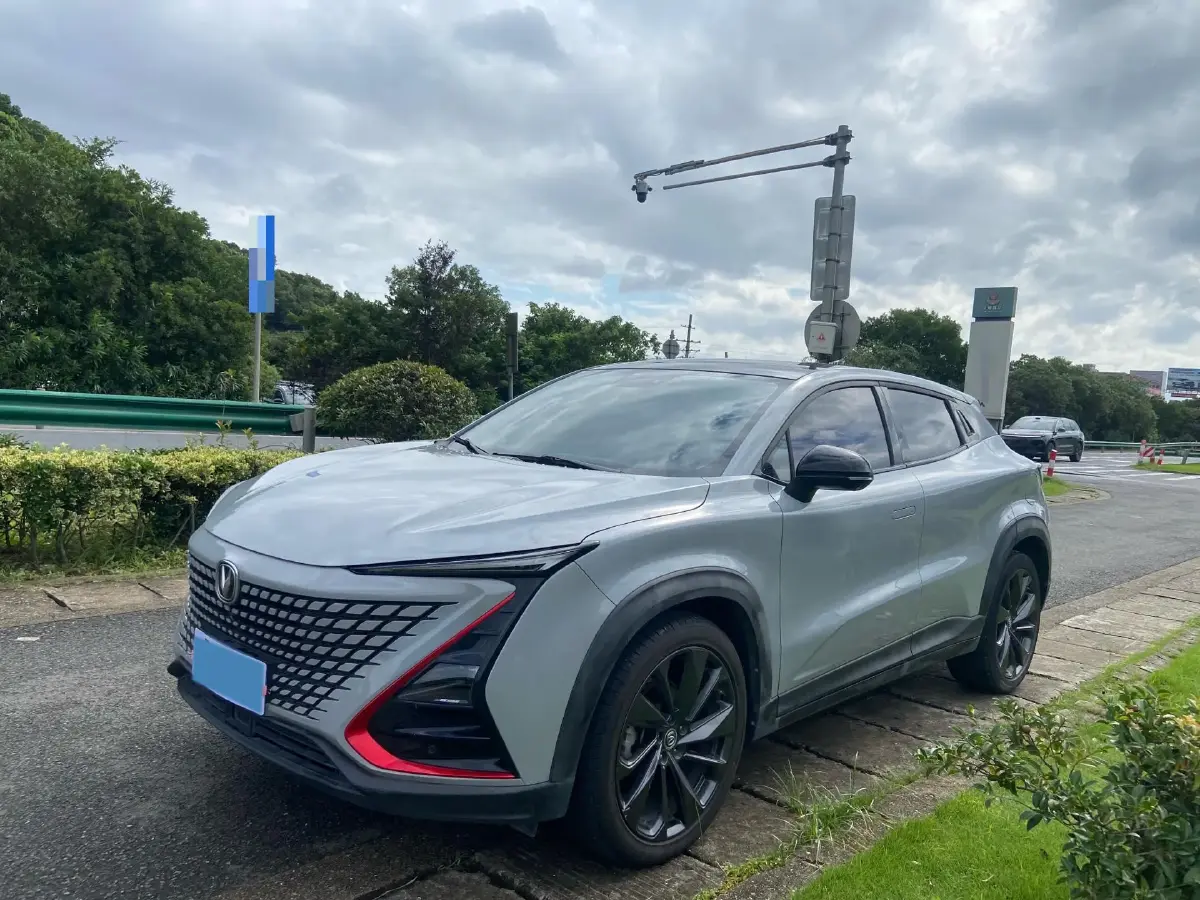 2020 ChangAn UNI-T 1.5T 180HP L4 7DCT