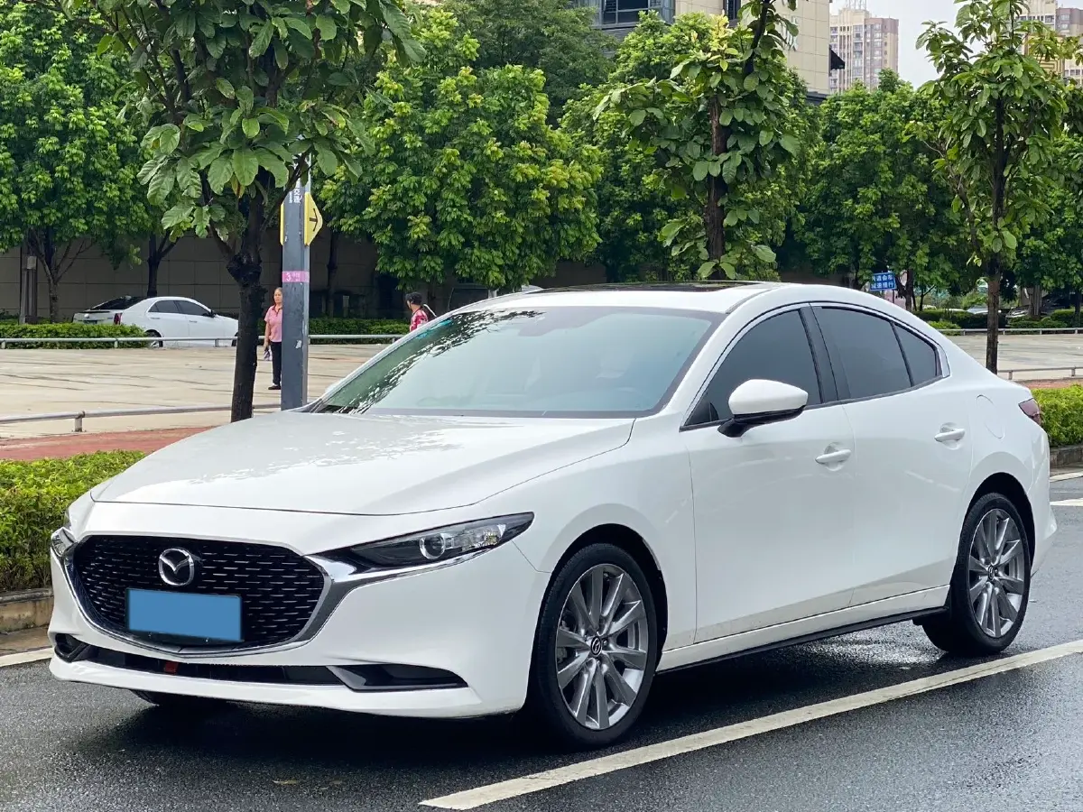 2020 Mazda 3 Axela 2.0L 158HP L4 6AT