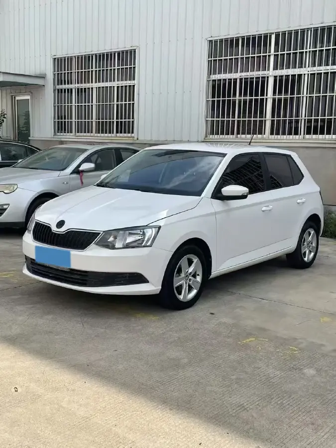 2017 Skoda Fabia 1.4L 90HP L4 6AT
