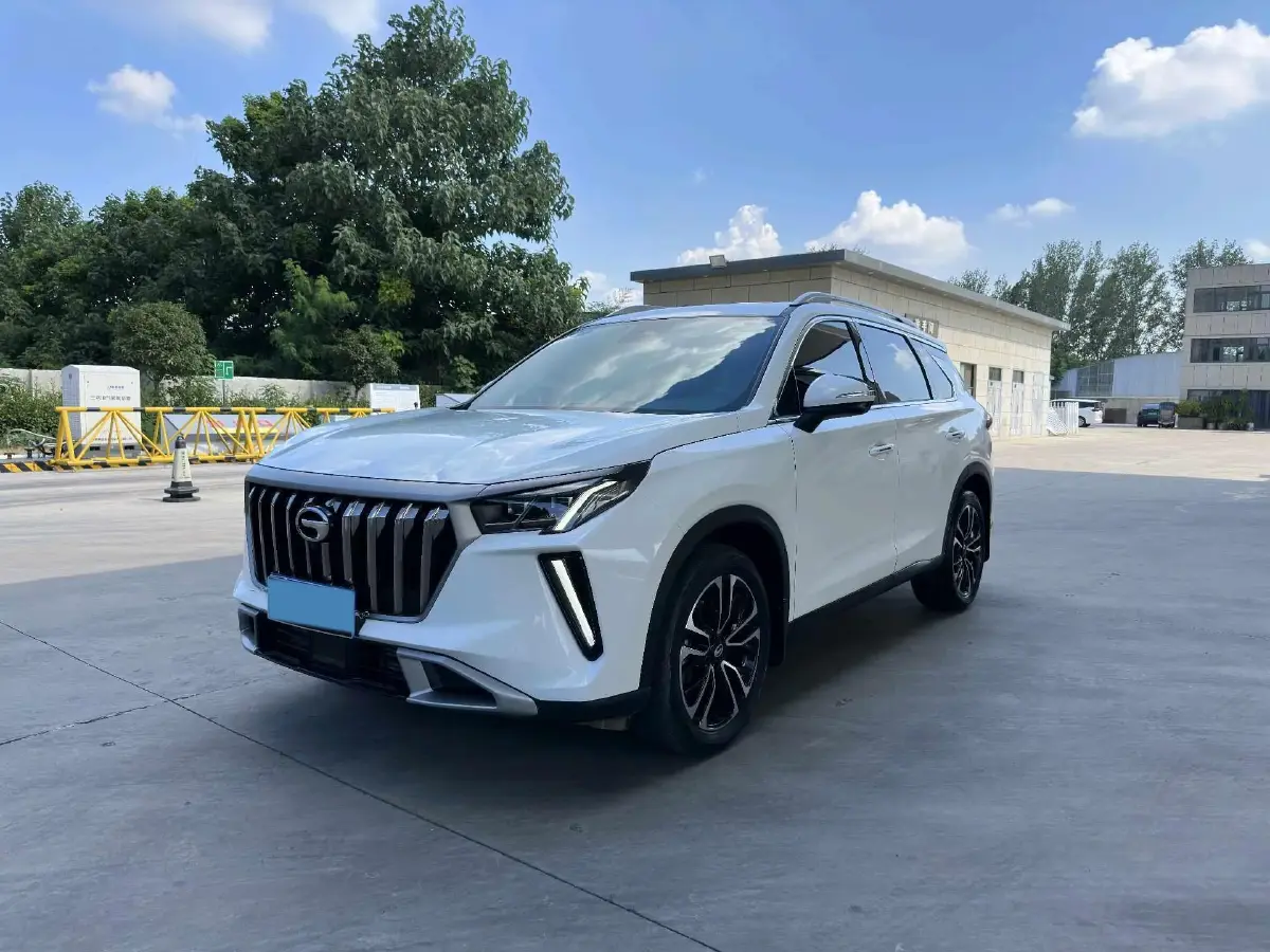 2023 GAC Trumpchi GS4 Plus 2.0T 252HP L4 6AT