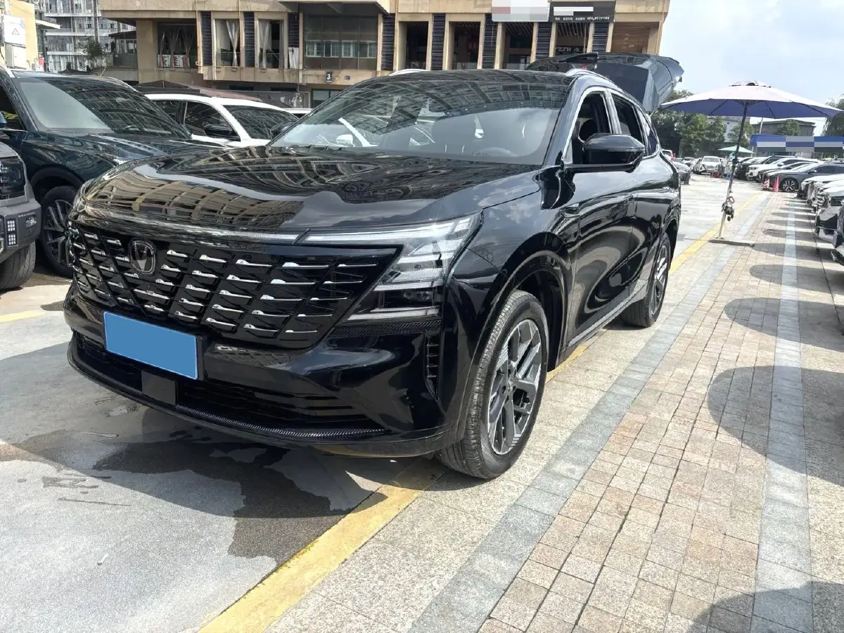 2025 ChangAn CS75 Plus 1.5T 192HP L4 8AT