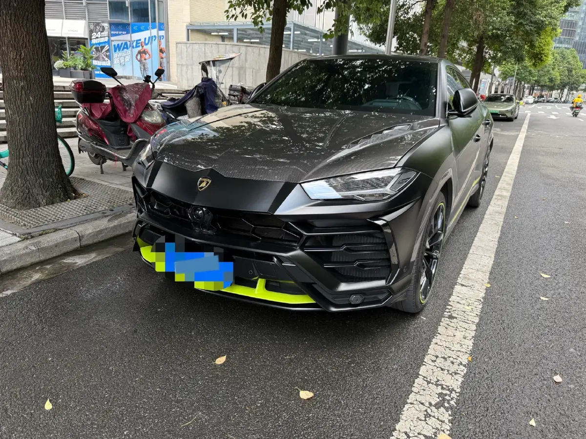 2021 Lamborghini Urus 4.0T 641HP V8 8AT