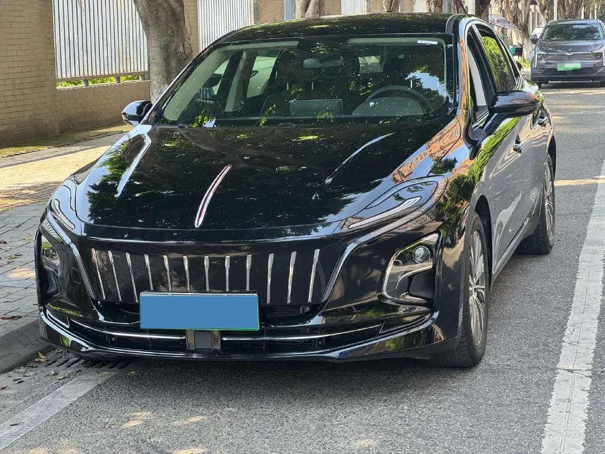 2024 HongQi E-QM5 BEV 72KWH
