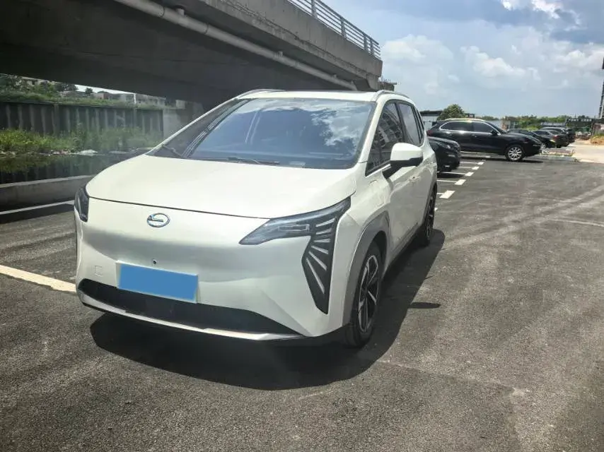 2023 Aion Y BEV 61.7KWH