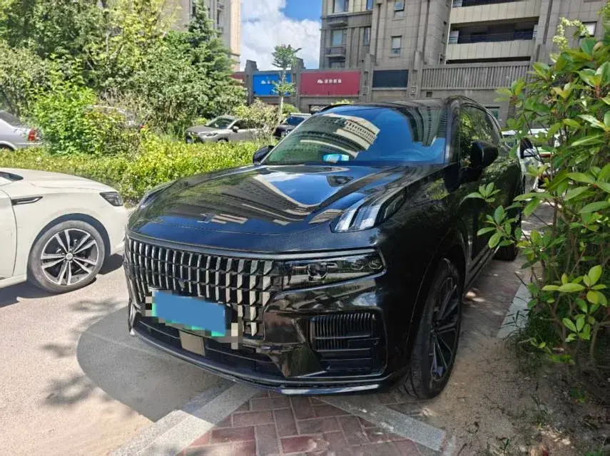 2023 LYNK&CO 09 EM-P 2.0T 254HP L4 3DHT PHEV 40.1KWH