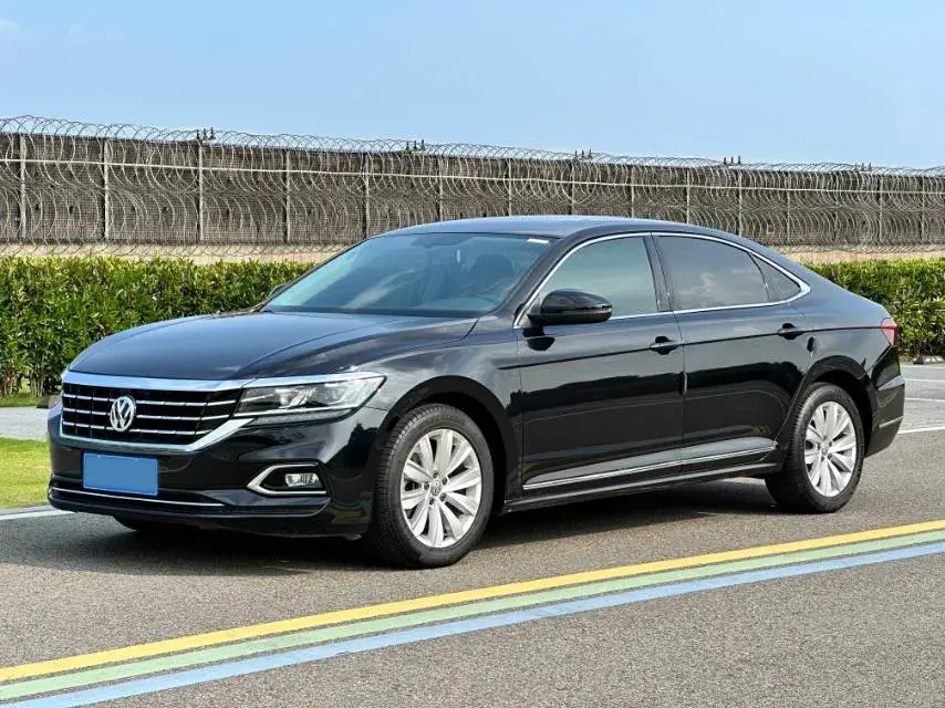 2019 Volkswagen Passat 2.0T 186HP L4 7DCT