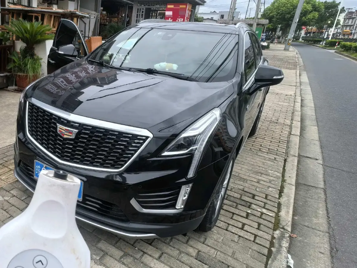 2021 Cadillac XT5 2.0T 237HP L4 9AT