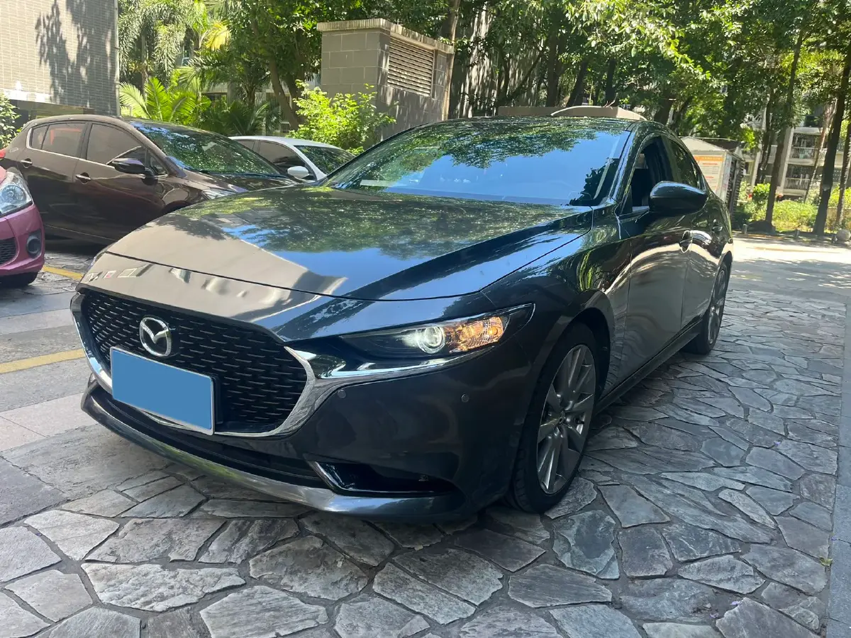 2021 Mazda 3 Axela 2.0L 158HP L4 6AT